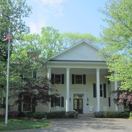 Farrell House Lodge At Sunnybrook Trout Club Sandusky Eksteriør billede